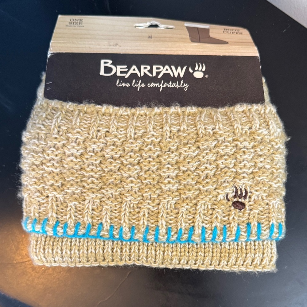 BearPaw Tan and Blue Knit Boot Cuffs